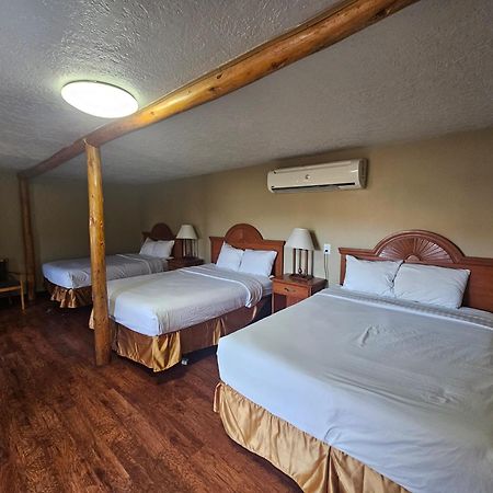 Redrock Country Inn Канаб Экстерьер фото