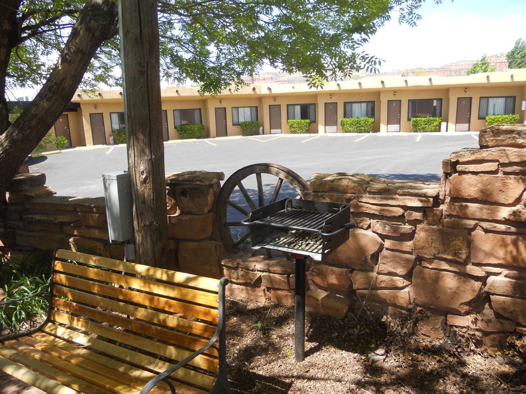 Redrock Country Inn Канаб Экстерьер фото