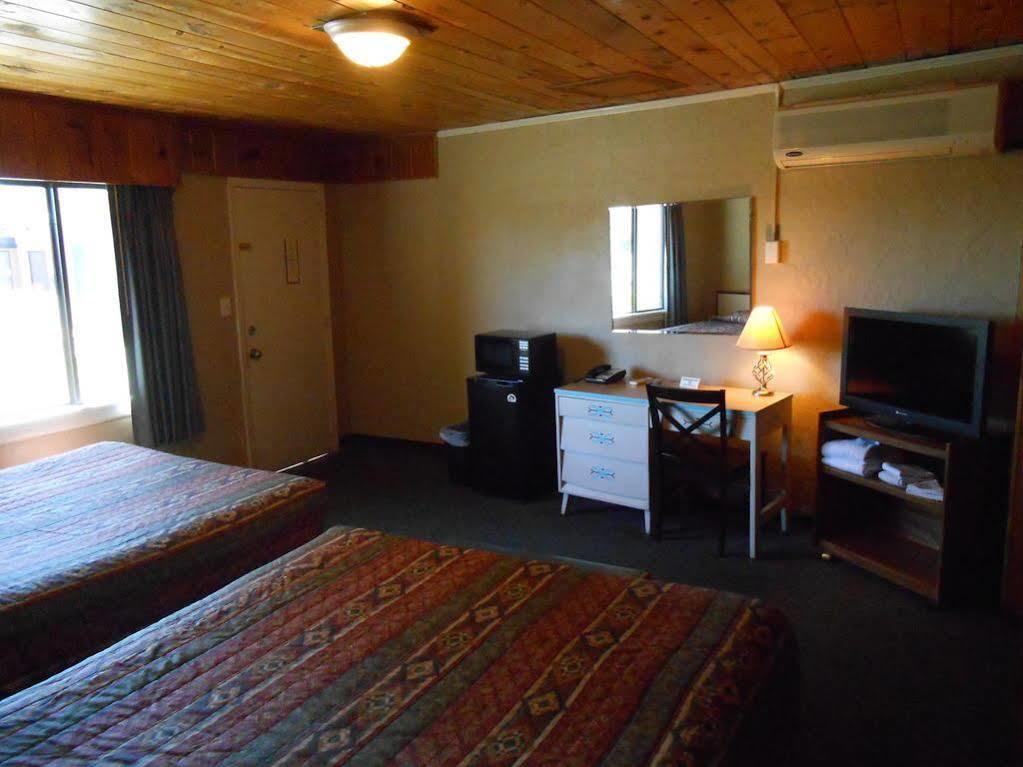 Redrock Country Inn Канаб Экстерьер фото
