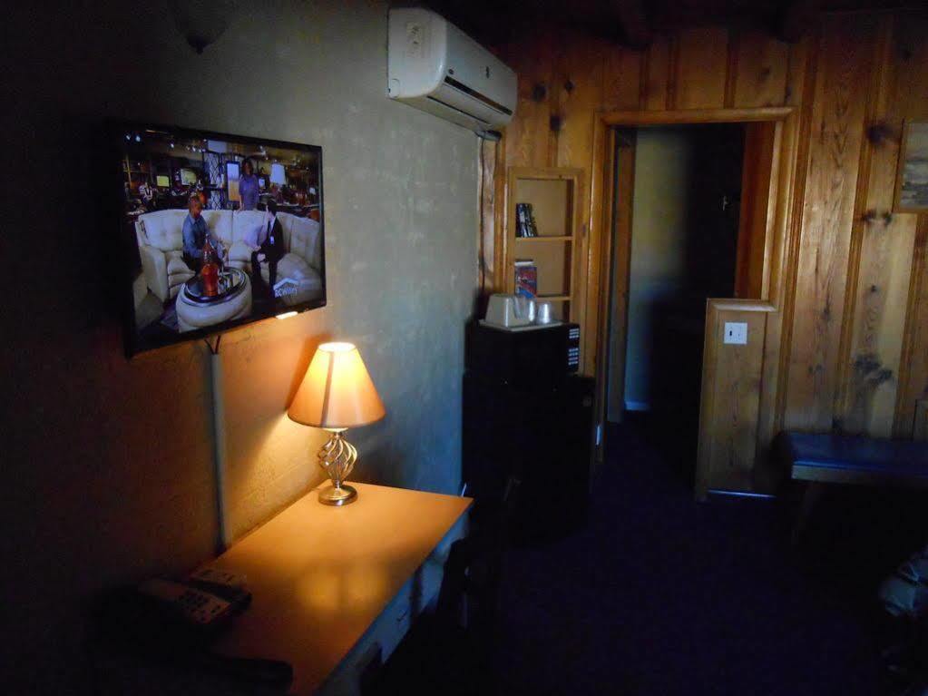 Redrock Country Inn Канаб Экстерьер фото